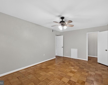 9453 Fairfax Boulevard - Photo Thumbnail 11