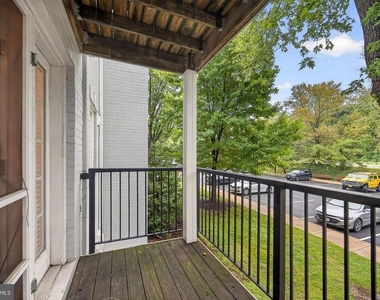 9453 Fairfax Boulevard - Photo Thumbnail 15