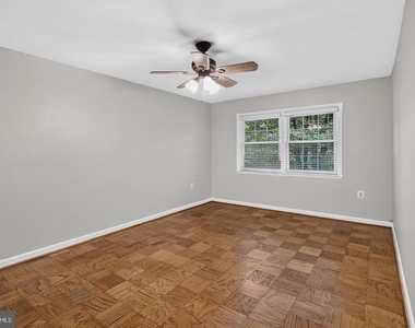 9453 Fairfax Boulevard - Photo Thumbnail 10