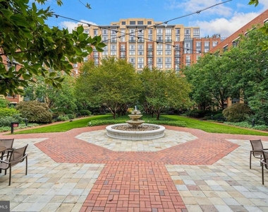520 John Carlyle Street - Photo Thumbnail 23