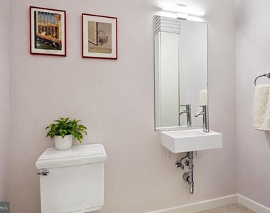 520 John Carlyle Street - Photo Thumbnail 12