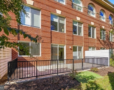 635 Slaters Lane - Photo Thumbnail 36