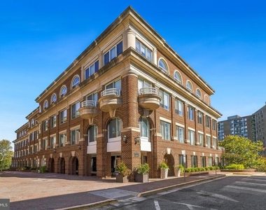 635 Slaters Lane - Photo Thumbnail 51