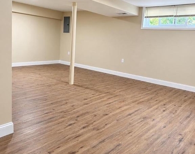 1556 Birchwood Avenue - Photo Thumbnail 15
