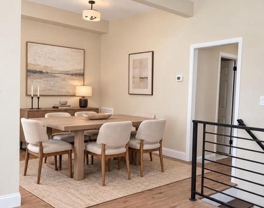 1556 Birchwood Avenue - Photo Thumbnail 5