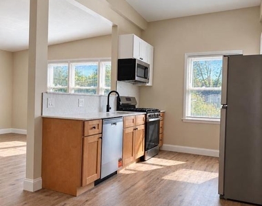 1556 Birchwood Avenue - Photo Thumbnail 3