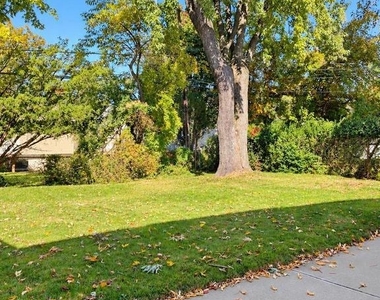 1556 Birchwood Avenue - Photo Thumbnail 22