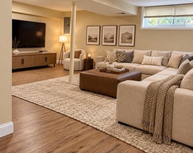 1556 Birchwood Avenue - Photo Thumbnail 16