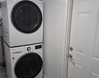 515 Winding Way - Photo Thumbnail 13