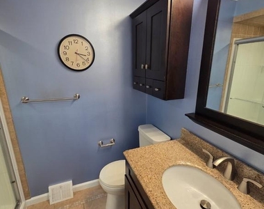 515 Winding Way - Photo Thumbnail 7