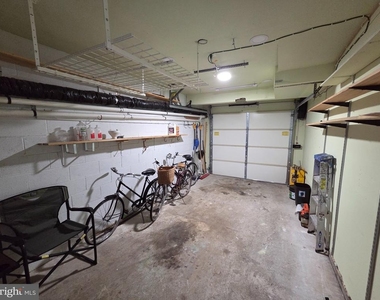 515 Winding Way - Photo Thumbnail 14