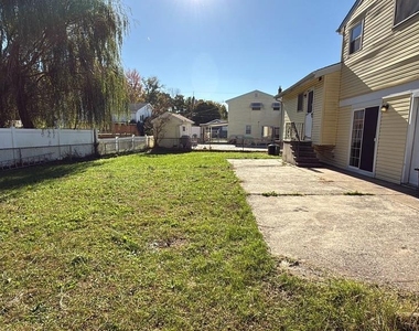 24 Vista Road - Photo Thumbnail 19