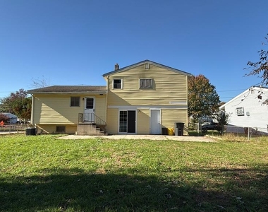 24 Vista Road - Photo Thumbnail 20