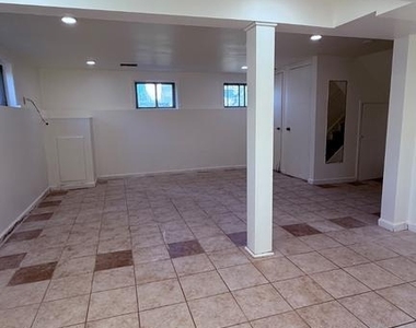 24 Vista Road - Photo Thumbnail 15