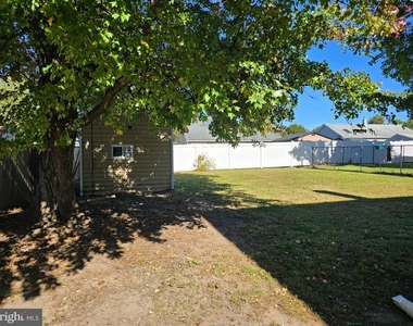 608 Parkinson Avenue - Photo Thumbnail 18
