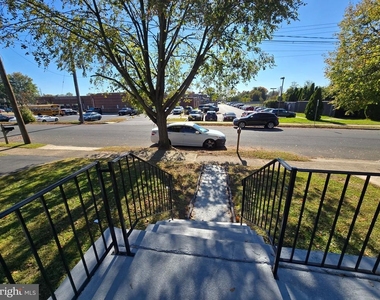 608 Parkinson Avenue - Photo Thumbnail 20
