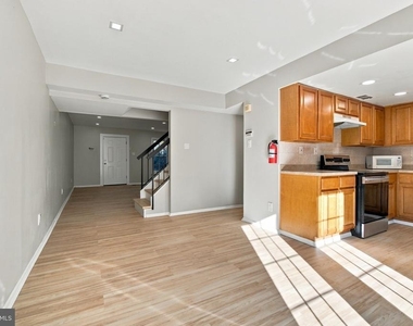 14 Melwood Court - Photo Thumbnail 8
