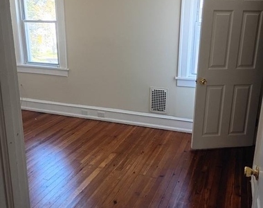 1220 Grant Avenue - Photo Thumbnail 6