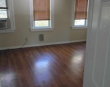 1220 Grant Avenue - Photo Thumbnail 10