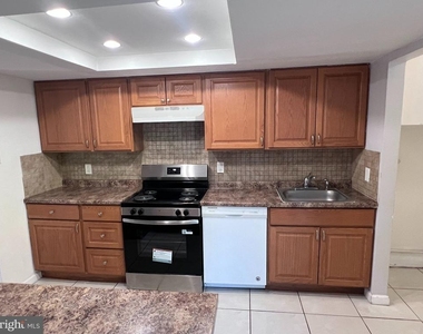 4 Richmond Place - Photo Thumbnail 4