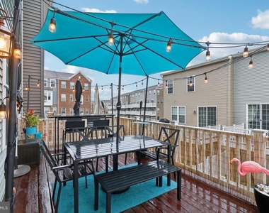 9509 Bent Creek Place - Photo Thumbnail 45