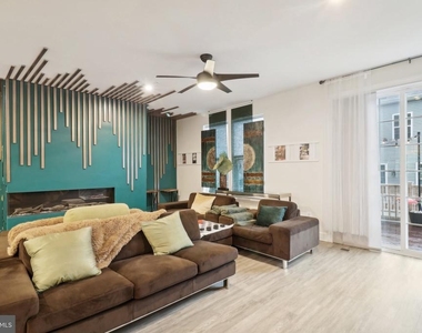 9509 Bent Creek Place - Photo Thumbnail 1