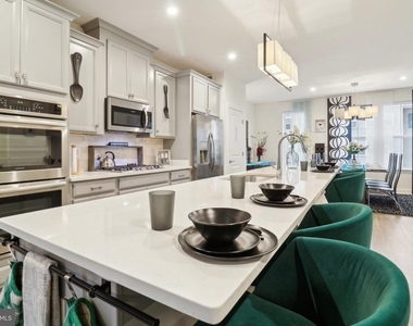 9509 Bent Creek Place - Photo Thumbnail 17