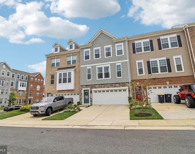 9509 Bent Creek Place - Photo Thumbnail 51