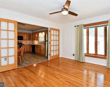 6011 Carter Avenue - Photo Thumbnail 10