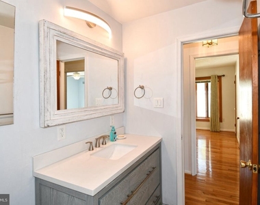 6011 Carter Avenue - Photo Thumbnail 19