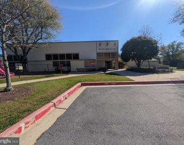 6065 Majors Lane - Photo Thumbnail 23