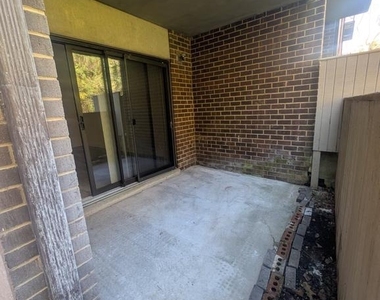6065 Majors Lane - Photo Thumbnail 14