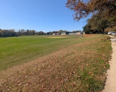 6065 Majors Lane - Photo Thumbnail 20