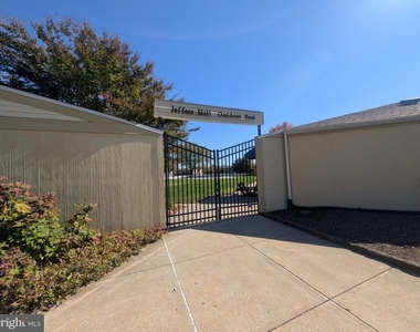 6065 Majors Lane - Photo Thumbnail 24