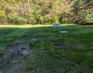 6065 Majors Lane - Photo Thumbnail 16