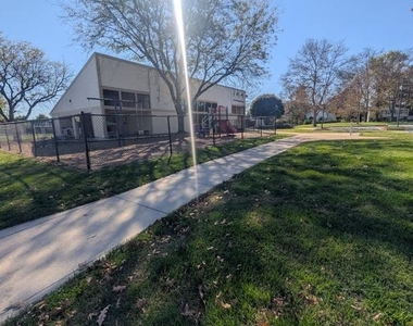 6065 Majors Lane - Photo Thumbnail 25