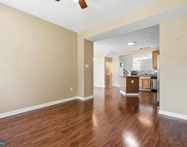 3163 Freestone Court - Photo Thumbnail 18