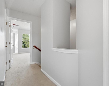 3163 Freestone Court - Photo Thumbnail 19