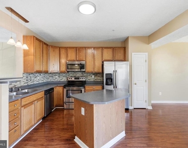 3163 Freestone Court - Photo Thumbnail 14
