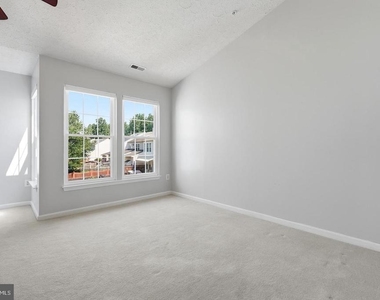 3163 Freestone Court - Photo Thumbnail 26