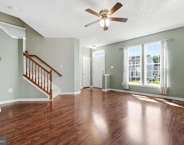 3163 Freestone Court - Photo Thumbnail 8