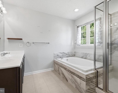 3163 Freestone Court - Photo Thumbnail 31