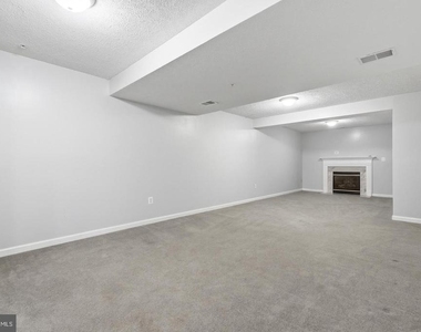 3163 Freestone Court - Photo Thumbnail 34