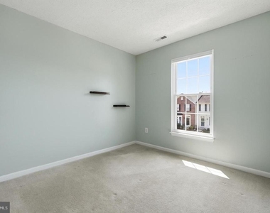 3163 Freestone Court - Photo Thumbnail 20