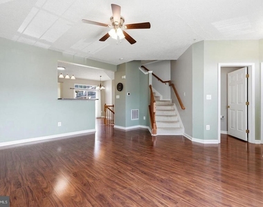 3163 Freestone Court - Photo Thumbnail 9