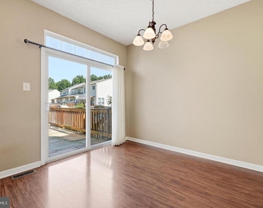 3163 Freestone Court - Photo Thumbnail 15