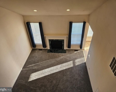 222 Whirlaway Lane - Photo Thumbnail 3
