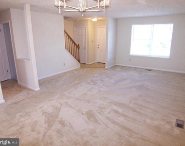 907 Olive Branch Court N - Photo Thumbnail 1