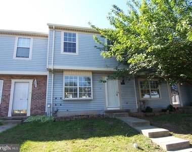 907 Olive Branch Court N - Photo Thumbnail 11