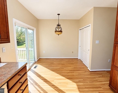 4303 Huntshire Road - Photo Thumbnail 10